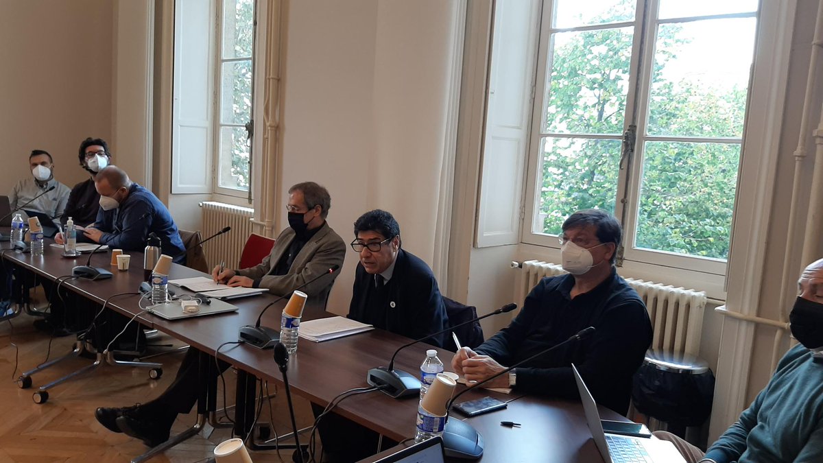 IEAdeParis's tweet photo. Et #ICA4 se poursuit ce matin avec l'intervention de Philippe Aghion, économiste, professeur au @cdf1530 et à la London School of Economics, sur les liens entre l'intelligence artificielle, la croissance et l'#Emploi . https://t.co/Fu29YzSYIi