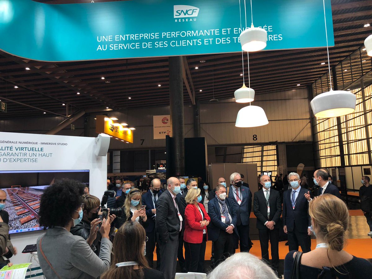 SNCFReseau's tweet photo. #SIFER2021 SNCF Réseau est présent au 12ème Salon International de l’Industrie Ferroviaire ! 
L’occasion de rencontrer les professionnels de la filière et de présenter notre expertise alliant innovation et digital au service de la maintenance, de la performance et de la sécurité. https://t.co/CT1ohjEylO