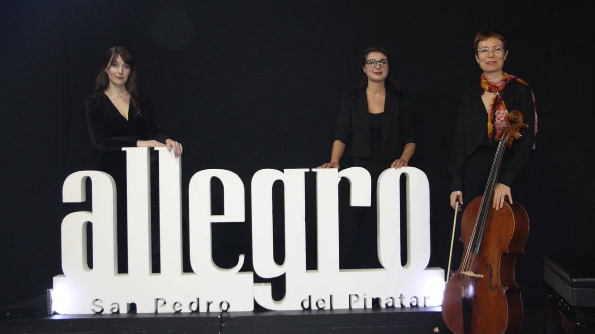 🌿 ¡Enhorabuena a <a href="/MavraDuo/">Mavra Dúo</a> formado por la soprano <a href="/Akmusyked/">Amber Kay</a>  y la clavecinista Marina López que abrían el #FestivalAllegro, junto a la cellista Laura Giménez a través de la #música del #Renacimiento y el #Barroco en #SanPedrodelPinatar! 

➡️ murcianoticias.es/mavra-revisa-l…