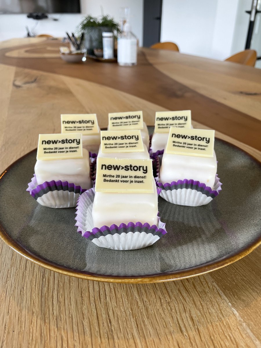 Al 20 jaar zet Newstorian <a href="/mirthe/">Mirthe Valentijn</a> zich in om onze klanten optimaal te helpen met gebruiksvriendelijke websites- en applicaties die voldoen aan alle webstandaarden. Een topper!

#newstorian #20jaarindienst #newstory #designdevelopgrow