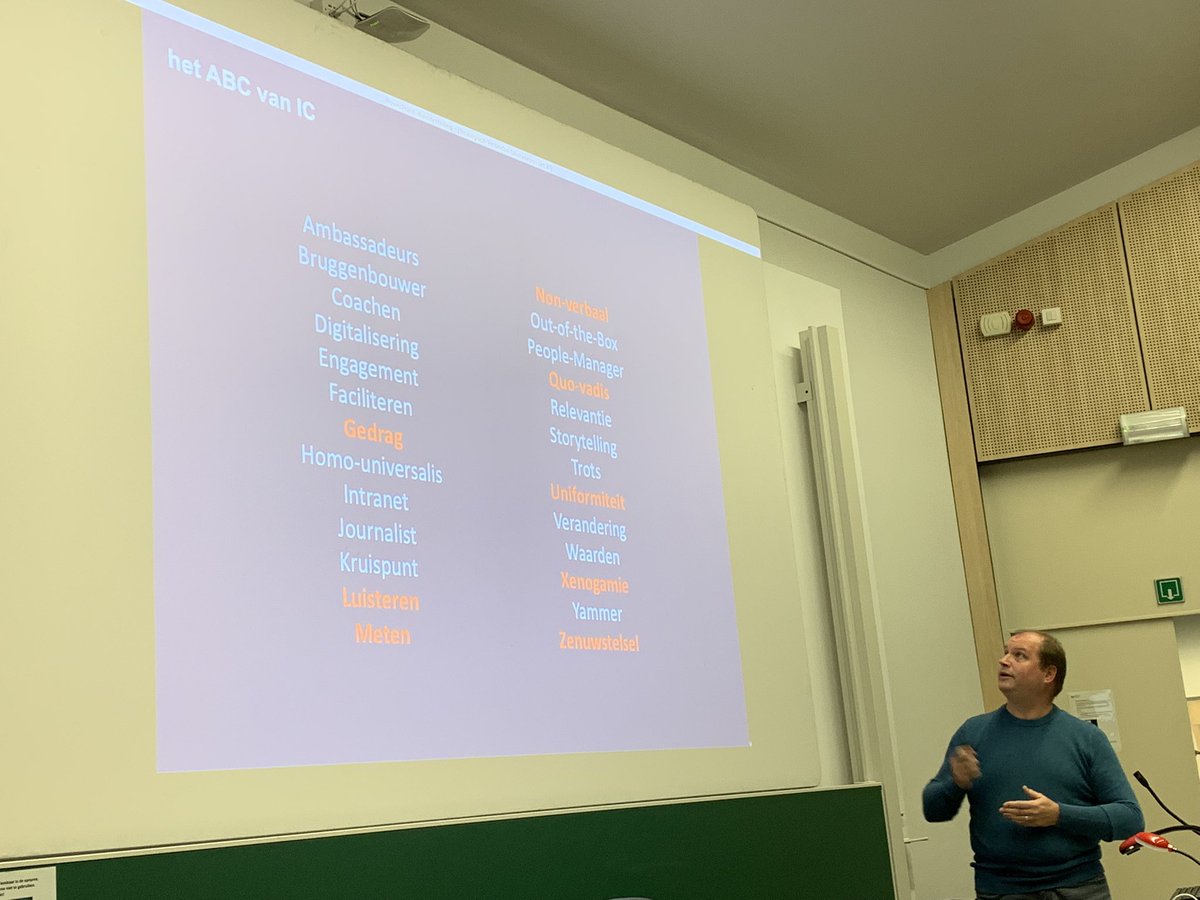 KPoels's tweet photo. Het ABC van interne communicatie… 🔤Overtuigende gastles van @peter_odb in ons bachelorvak Communicatiemanagement! @UAntwerpen_Comm https://t.co/YaRCatVRYl