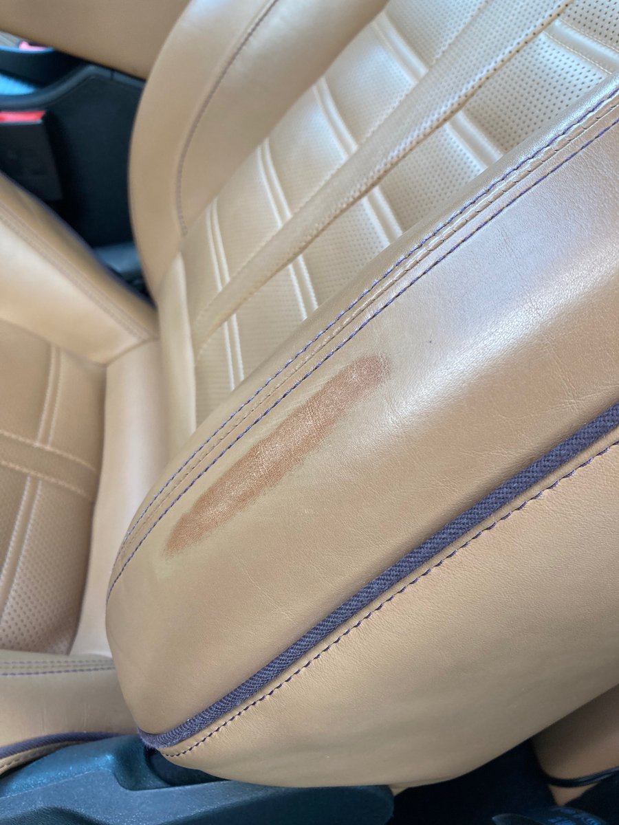 colourlock's tweet photo. Vor und nach der Bearbeitung des Leders eines Buick Cascada von Opel. Um die Abriebstellen zu entfernen, verwenden wir COLOURLOCK Leder Fresh.
https://t.co/zWo1JQjOpr
#colourlock #lederzentrumgoettingen #leder #lederpflege #lederreparatur #lederaufbereitung #detailing #opel https://t.co/a01itZpTX4