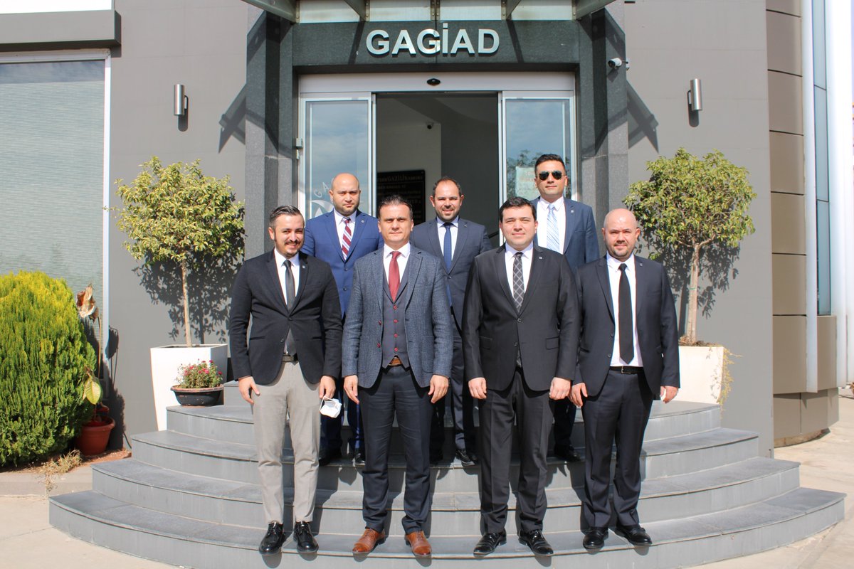 Gaziantep Cumhuriyet Başsavcısı Önder Kemal Sekücü, Gaziantep Genç İşadamları Derneği Yönetim Kurulu Başkanı Cihan Koçer ve Yönetim Kurulu Üyelerini dernek merkezinde ziyaret etti.