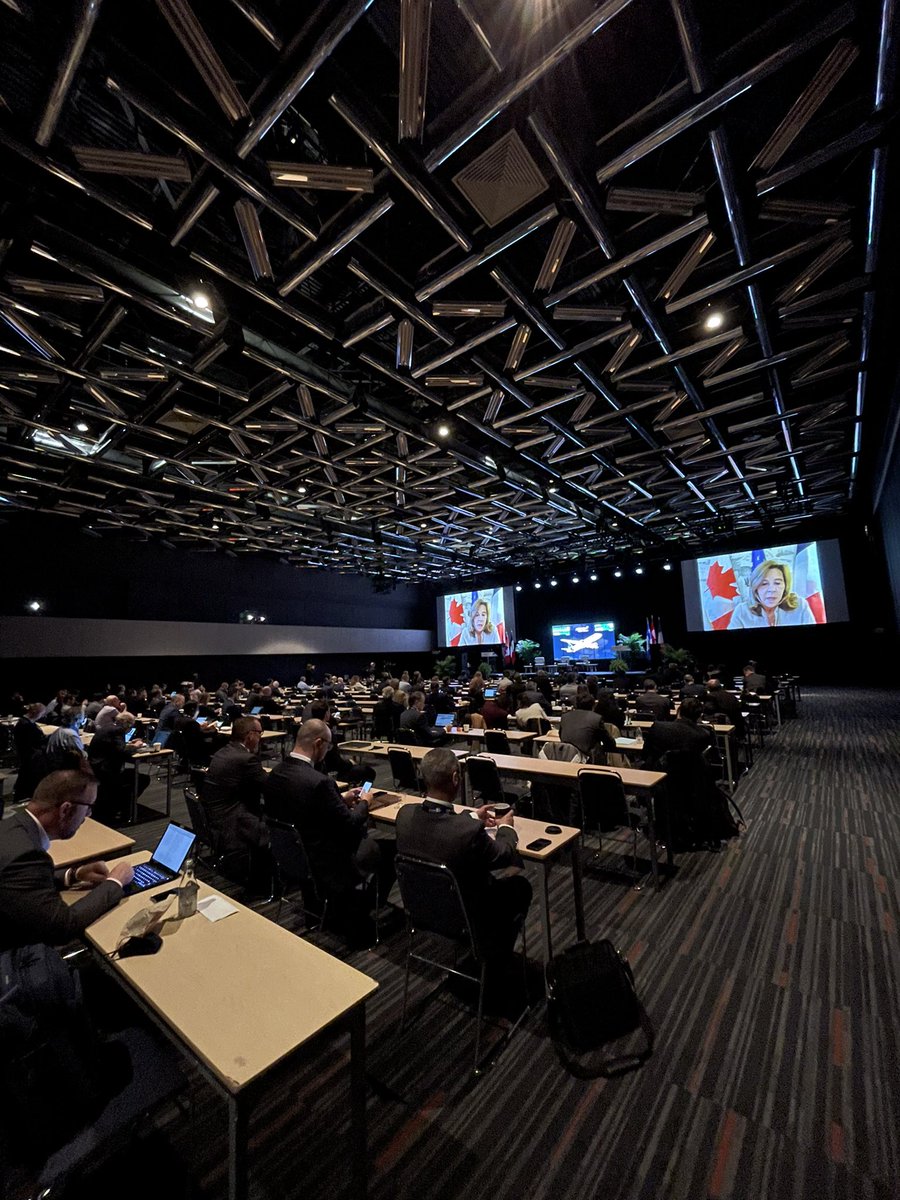 AéroMontréal ✈ tweet media