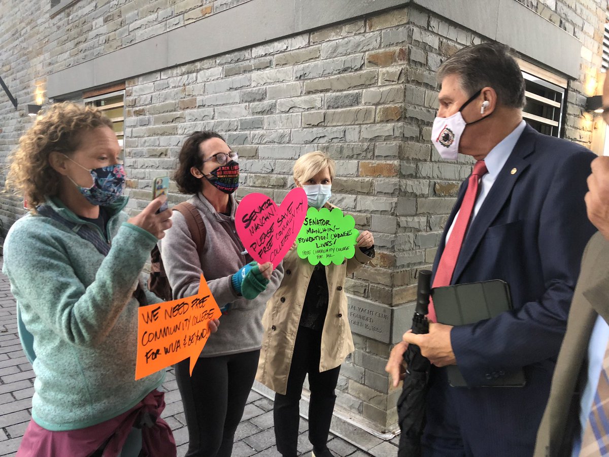 Moms were up bright and early fighting for #FreeCommunityCollege. C’mon @Sen_JoeManchin — you hold the key to winning free community college. #timetodeliver