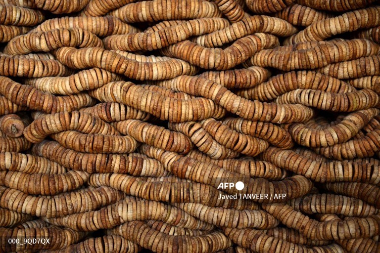 AFPphoto's tweet photo. #Afghanistan - Dried fruit wholesale market in Kandahar.
📸 Javed Tanveer #AFP https://t.co/NG85USOufF