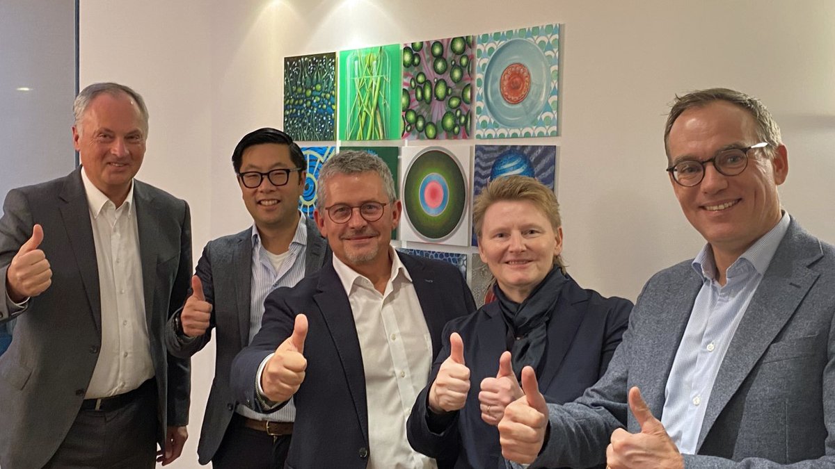 Proact_de's tweet photo. ❤lich Willkommen in der Proact Familie: ahd GmbH!(https://t.co/tCSXOHjq4x) Wir freuen uns, bekannt zu geben, dass der Zukauf der Fa. ahd erfolgreich abgeschlossen wurde. 🎊 Gemeinsam Großes bewegen als Team! Das zeichnet unseren künftigen Weg. #wirahd #teamproact #bettertogether https://t.co/eJbm3gYEfB