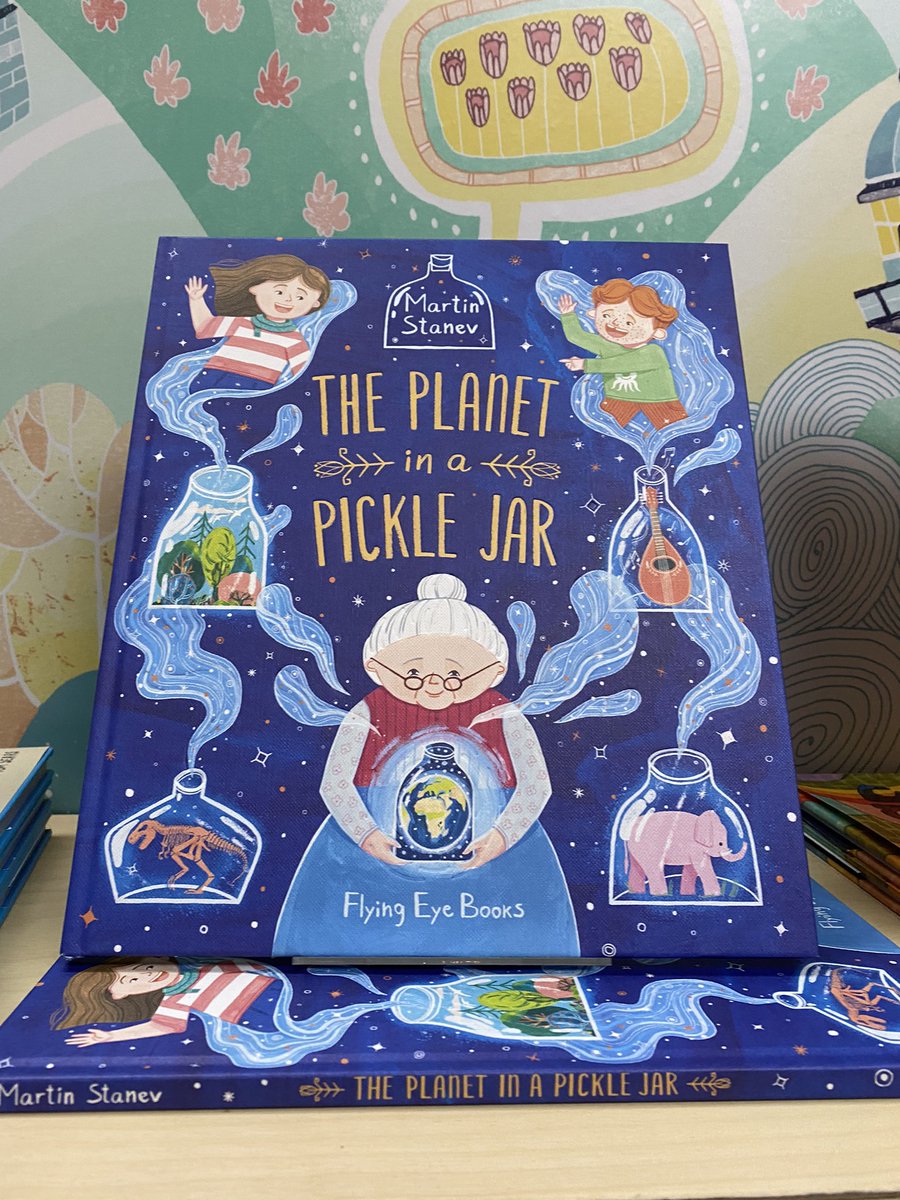 bouncemarketing's tweet photo. Out and About today in @PortyBooks Where they have many fabulous books. Lovely to see you Molly ❤️📚 https://t.co/AUvRHzlIXn