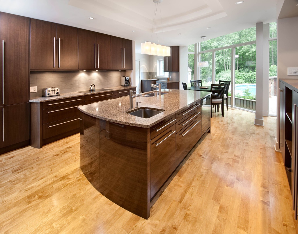 Large contemporary kitchen/diner in Ottawa.

#darkwoodcabinets #interiordesign #design #kitchendesign #style #kitchendecor #kitchen #cabinets #cabinetdesign #kitchencupboards #kitchenorganization #kitchencabinets