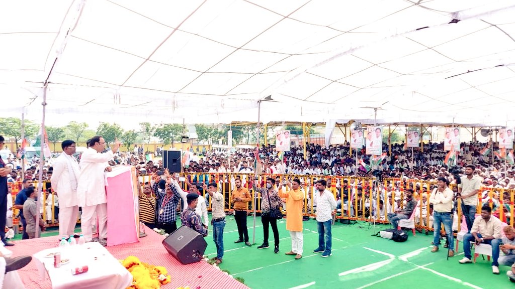 MPArunYadav's tweet photo. खंडवा लोकसभा उपचुनाव में कांग्रेस के अधिकृत प्रत्याशी ठाकुर राज नारायण सिंह जी के समर्थन में भीकनगांव विधानसभा के झिरन्या में पूर्व मुख्यमंत्री एवं प्रदेश अध्यक्ष माननीय श्री कमलनाथ जी की अध्यक्षता में आयोजित जनसभा को संबोधित किया ।
#झिरन्या https://t.co/HoSRZXWvvc