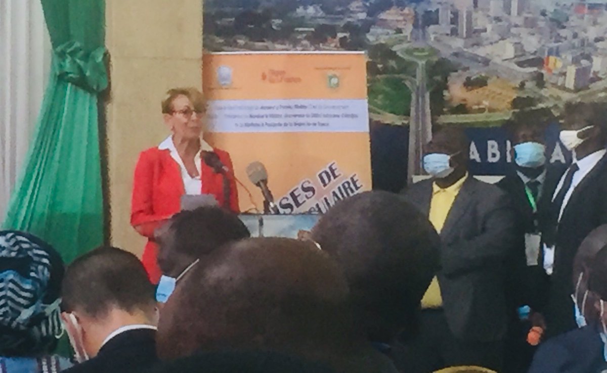 agnissaneric's tweet photo. Allocution de la région Ile-de-France #civ225 #civtech #civecocirculaire https://t.co/wBNeQZkcuJ