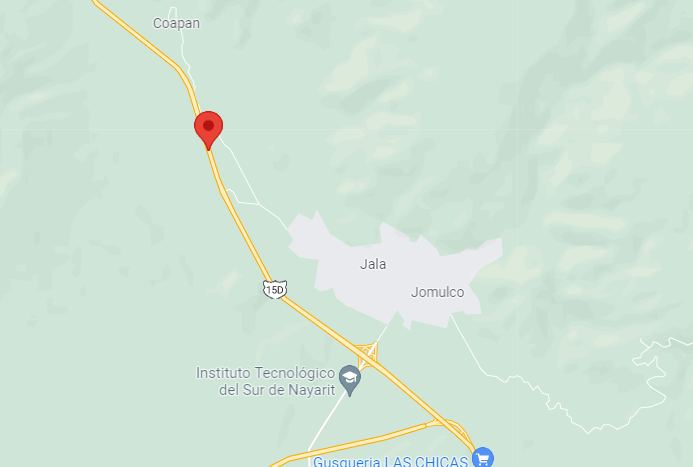 MonitoreoAC's tweet photo. Unidad accidentada Km 113 Guadalajara - Tepic / Jala es un Full @GN_Carreteras @CAPUFE de su apoyo. https://t.co/2qUFLVDZJi