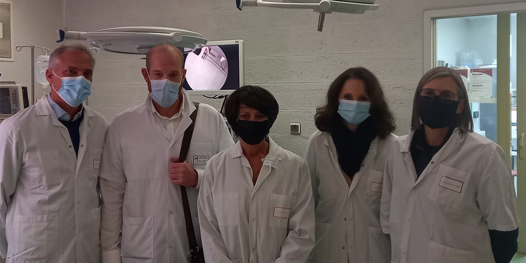 Fondation_UN's tweet photo. 🗓️Journée d'accueil et de formation pour les nouveaux internes à @NantesEcole : 1ère école de Chirurgie et de pratiques interventionnelles du Grand Ouest

📚Au programme :
. Découverte du LGA et du Dry-Lab 
. Démonstration des simulateurs chirurgicaux

🔎https://t.co/J3gM7rV0L6 https://t.co/D0PAHi2ugU