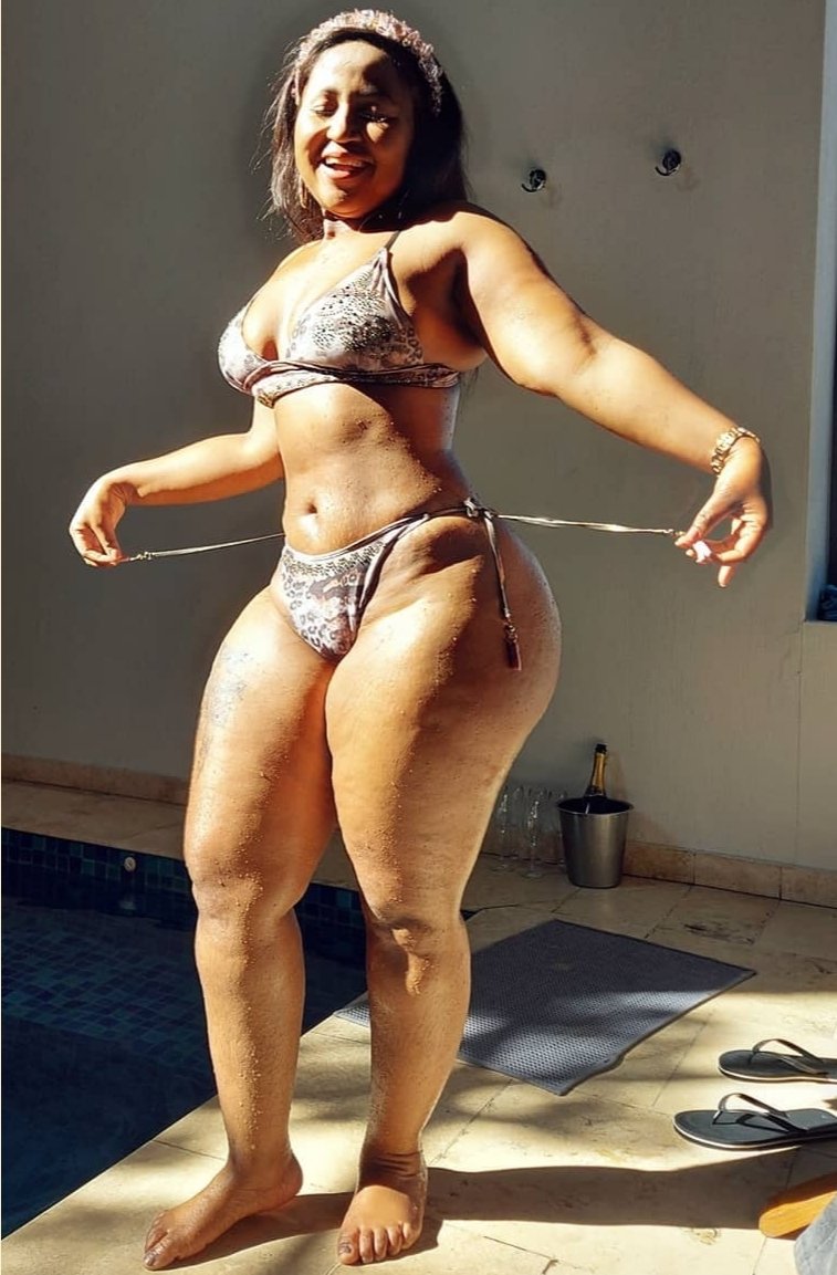 SunOfAfrica4's tweet image. In life, do not fear the enemy that attacks you, fear the fake friend that hugs you🙆‍♀️🙆‍♀️🙆‍♀️