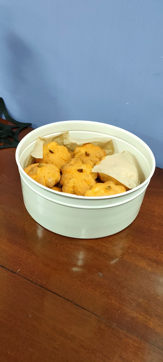 Paws Cat Cafe tweet media