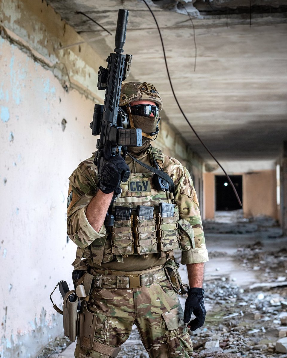 ServiceSsu's tweet image. З початку року СБУ відкрила понад 100 кримінальних проваджень за державну зраду, шпигунство і тероризм 

➡️ bit.ly/3Gl3J4x