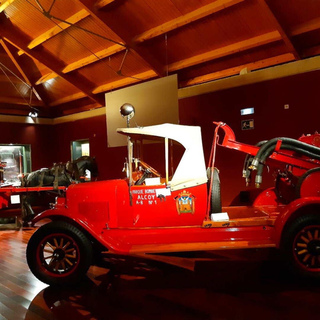 🔍Visitando 10 museos de la #CostaBlanca. Aprende cómo se prepara el turrón o cuántas culturas convivieron en Alicante. 👉
bit.ly/BlogMuseos