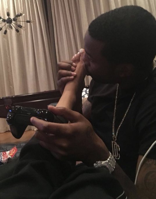 #mood #تومبوي #Feet #worshipmyfeet #nsfw https://t.co/8QSicHy2Nt<a href="/tag/mood"class="tags">#mood</a><a href="/tag/%D8%AA%D9%88%D9%85%D8%A8%D9%88%D9%8A"class="tags">#تومبوي</a><a href="/tag/feet"class="tags">#Feet</a><a href="/tag/worshipmyfeet"class="tags">#worshipmyfeet</a><a href="/tag/nsfw"class="tags">#nsfw</a>