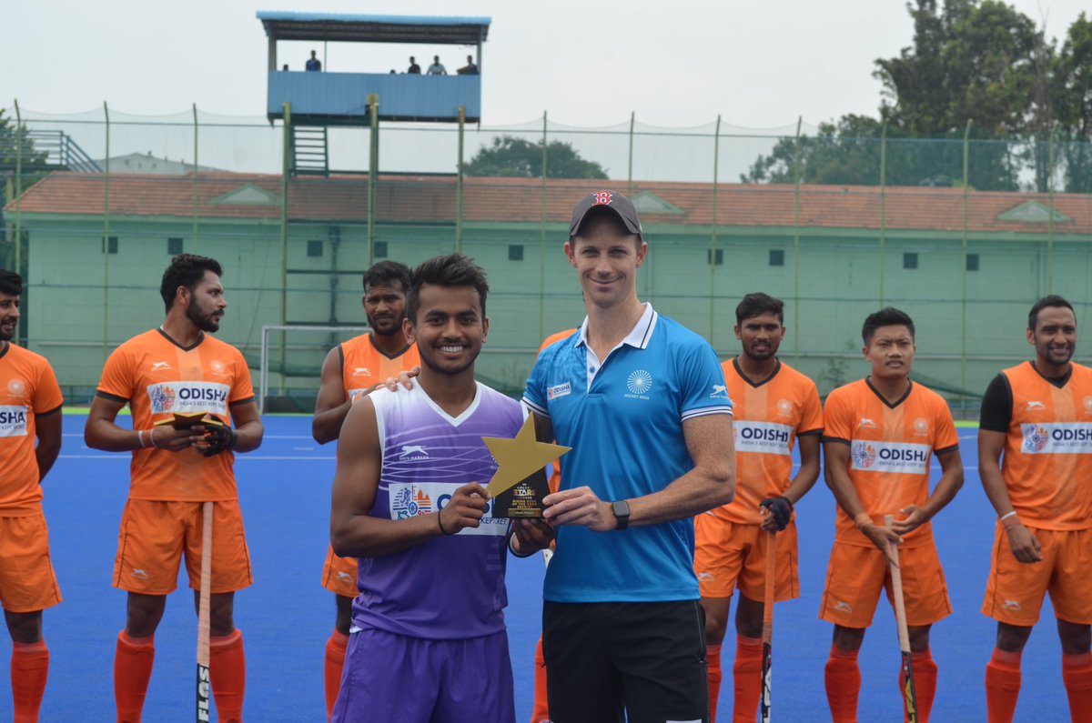 They came. They played. They conquered 💪

The Indian Men's Hockey Team players and Coach received their @FIH_Hockey #HockeyStarsAwards 🏆

Hockey India heartily congratulates all the winners from the men's category 👏

 #IndiaKaGame