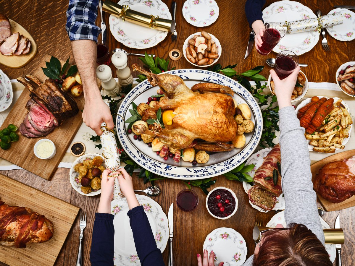 Go and check out our website as our Christmas Shop is OPEN! 🎄
Browse through our mouth watering images and book your delicious Christmas dinner for either collection or delivery! 🥩
For any questions, call either 07593449875 or 07593449654
corriesonthefarm.co.uk/collections/ch…