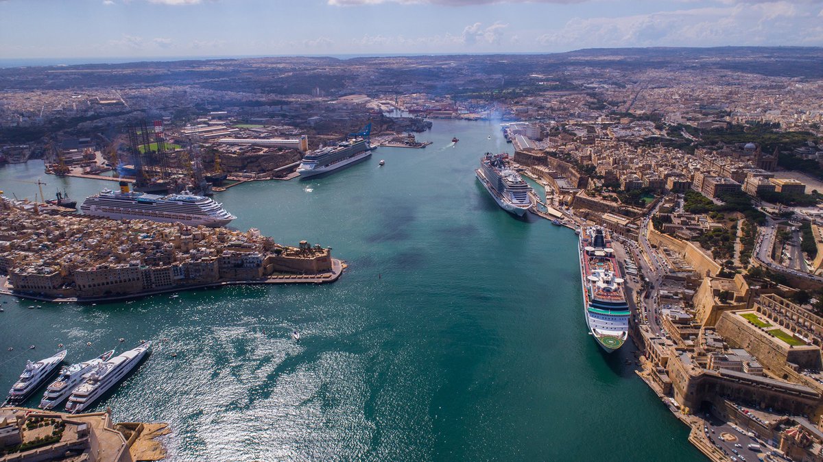 F_Azzopardi's tweet photo. @BirdLife_Malta &amp; @LIFE4MEDECA study confirms urgency of @InfraMalta's #GrandHarbour #CleanAir Project #GHCAP. #Shorepower to cut 90% of ships' #airpollution in #Malta. Completing first shore-to-ship connections in 2023. @MaltaGov @cinea_eu @followianborg 
https://t.co/bxCNg6RWms https://t.co/v0SgfSPPX2