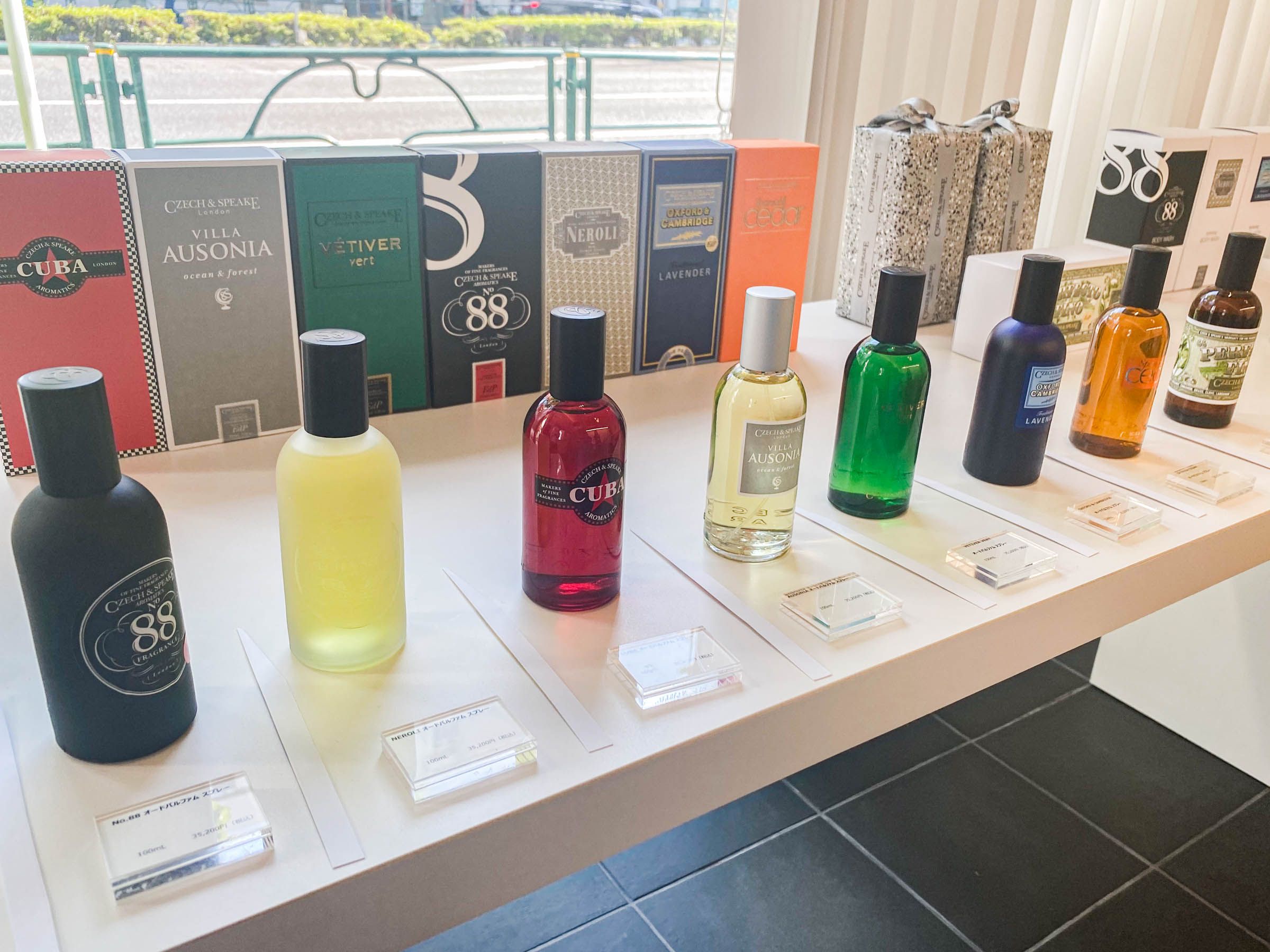 تويتر Fashionsnap Beauty على تويتر 伊勢丹新宿店の 香水の祭典 がメンズ館で初開催 リベルタパフューム によるフルオーダーのフレグランス作りサービスも T Co N6qj9u5kfe T Co Klkha23spx