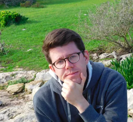 OCP19plus's tweet photo. Francesc Torres-Tamarit @XicoTorres1 (CNRS – FSL – UMR-7023) is a phonologist working on suprasegmental phonology, specially on metrical and prosodic aspects, such us the prosodification of clitics in Romance. Check his research on his personal website: https://t.co/Y2DFCfxKaz https://t.co/gEZC4ncPt5