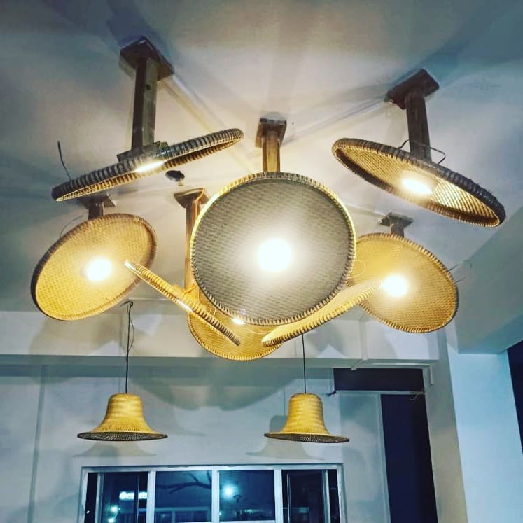 ChakmaTarit's tweet image. Need these amazing Bamboo lights to decorate this Diwali ! 

Contact the artisan from @TripuraBamboo1 at 8119036440

#HappyDiwali