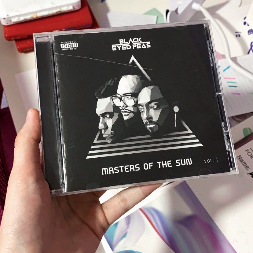 m_miznin's tweet photo. Masters Of The Sun was the first album I bought in my whole life and today it just turned 3 years old. This album means a lot to every Peabody in some way. ๐ค
Thank you @bep for making great music. ๐ถ
#MastersOfTheSun #BlackEyedPeas https://t.co/zIz0Abi5lZ