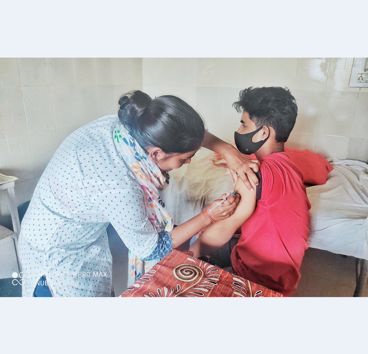 Akshatshuklabjp's tweet photo. ,The mandate "I Got Fully Vaccinated" post!💪🏻✊🏻
#2nddosedone💉✔️
#ɢᴇᴛᴠᴀᴄᴄɪɴᴀᴛᴇᴅ
#HelpSpreadAwareness
#fightthispandemictogether
@akshatrajshukla https://t.co/cyyEmKKulx
