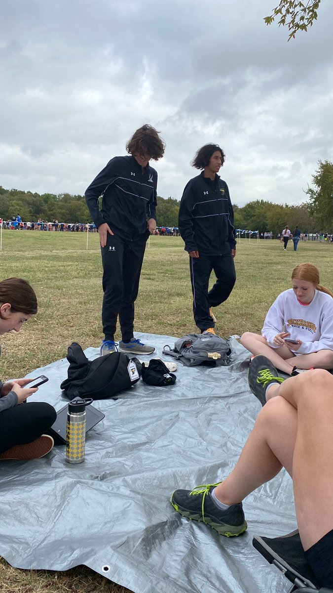 ForneyHSXC's tweet photo. Ethan and Ryan getting ready to warmup. They run at 12:30 today at the Region 2 5A meet. @Forney_Rabbits @ForneyAthletics https://t.co/JsxJdmomHU