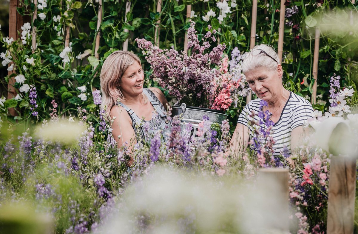 CotherstoneOC's tweet image. Meet some local producers and artists at our Pop Up Breakfast 31st October 9am-1pm.
Pinks Flower Farm, Ingried Swan, Ray Cowley, Claire Williams, Emma Wilson, Matthew Swan, Rachel M Scott, Ceramics by Judith Walker, Anne Mason Art &amp;amp; Garden Foot Cottage Kitchen.
#freebreakfast