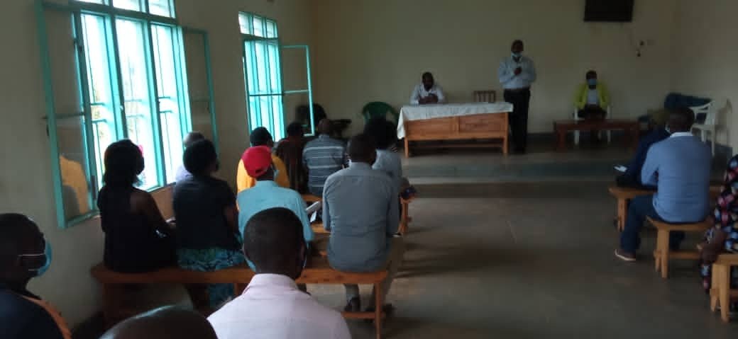 SectorRusororo's tweet photo. Uyu munsi #Rusororo habaye Inteko rusange y' abaturage kurwego rw' Utugari, abaturage bakangurirwa gukomeza kwiteza imbere mu gihe dukomeje urugamba rwo Kurwanya #Covid_19  muri gahunda ya #OperationOneStop
@RwandaLocalGov @PudenceR @CityofKigali @Gasabo_District @gatjmv https://t.co/ZzmCNhapEP