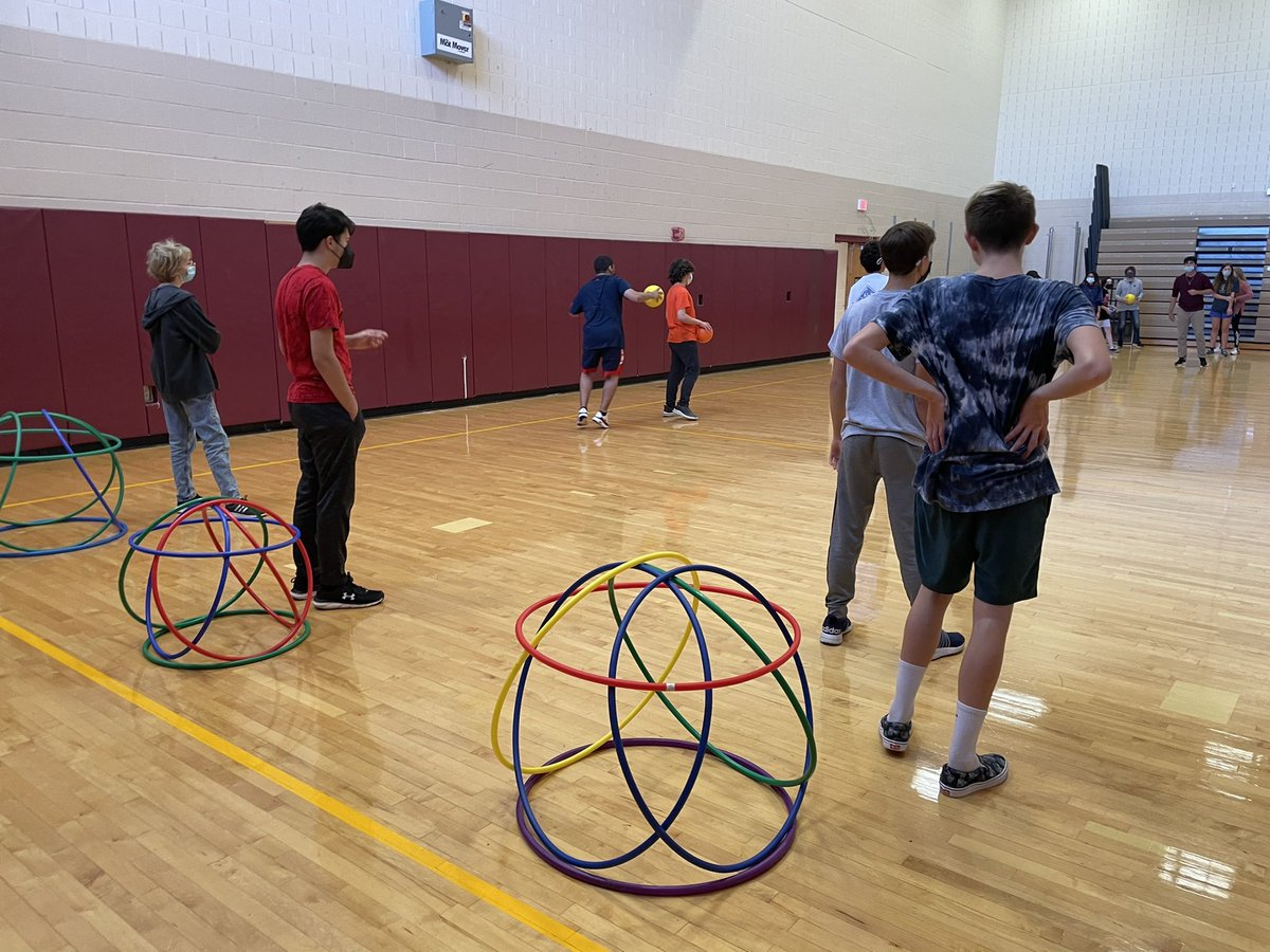 Castleball with a teamwork emphasis in 9th grade HPE yesterday! 🏰