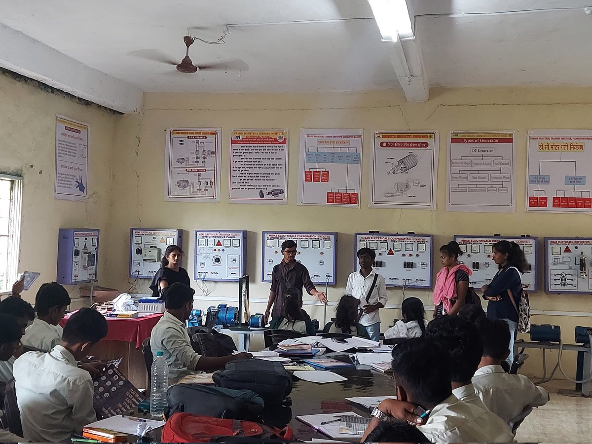PBelkone's tweet photo. अभाविप सदस्यता अभियानाच्या निमित्ताने नांदेड येथे प्रवास झाला. यावेळी ग्रामीण महाविद्यालय संकुल येथे सदस्यता अभियान करण्यात आले.
#mahaabvp #abvpvoice #ABVP #membership #ABVPNanded
@mahaabvp
@SiddheshwarLat1 https://t.co/7KQH6ajf0s