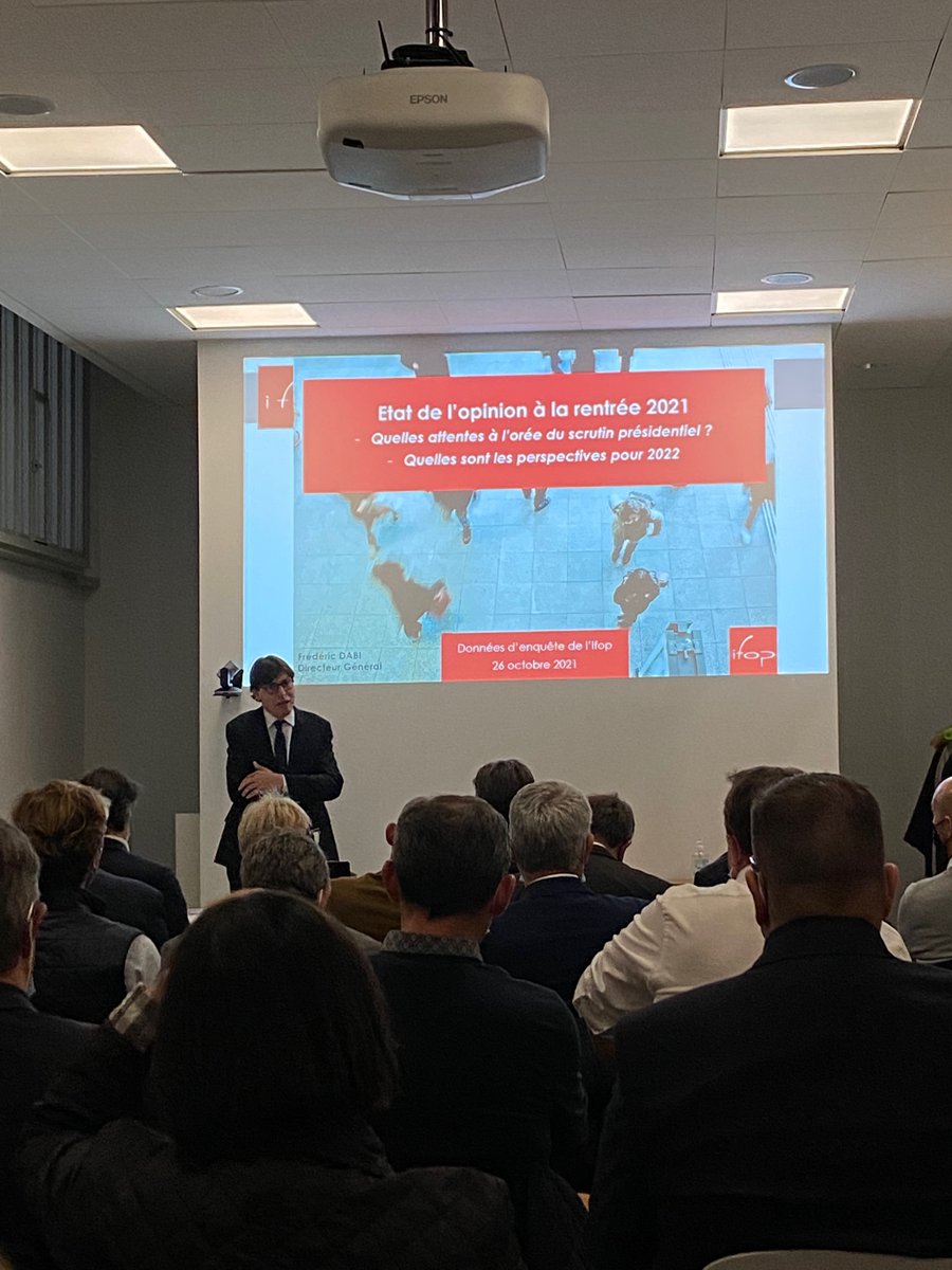 En direct de notre réunion spéciale grandes entreprises. L’occasion de se retrouver et d’échanger avec Monsieur Frédéric Dabi, directeur général de l’Ifop au sujet des Elections Présidentielles, vues d’un institut de sondage.

<a href="/IfopOpinion/">Ifop Opinion</a> @Hop_Decideurs