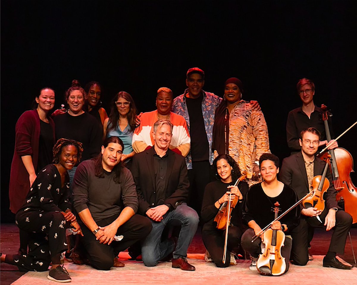 TheMoth's tweet photo. On Sat we had our first #MothMainstage in Detroit since 2019! The house was packed and it was truly a show of pure joy and heart!
Our deepest thanks to host Angelica Lindsey-Ali and storytellers: Mike Steinberg, Dame Wilburn, Dion Flynn, Edgar Ruiz Jr., and Jill Chenault. https://t.co/h8w4UqWZ9G
