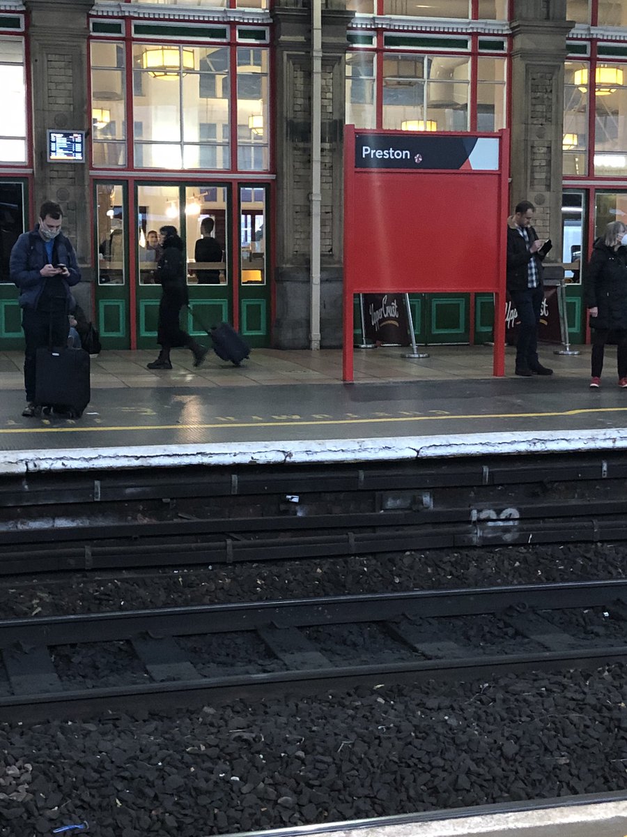 Codexf5's tweet image. Waiting to for train! It’s been a long long day #UniversityLife #Computing4WC @UCLan @UCLanComputing