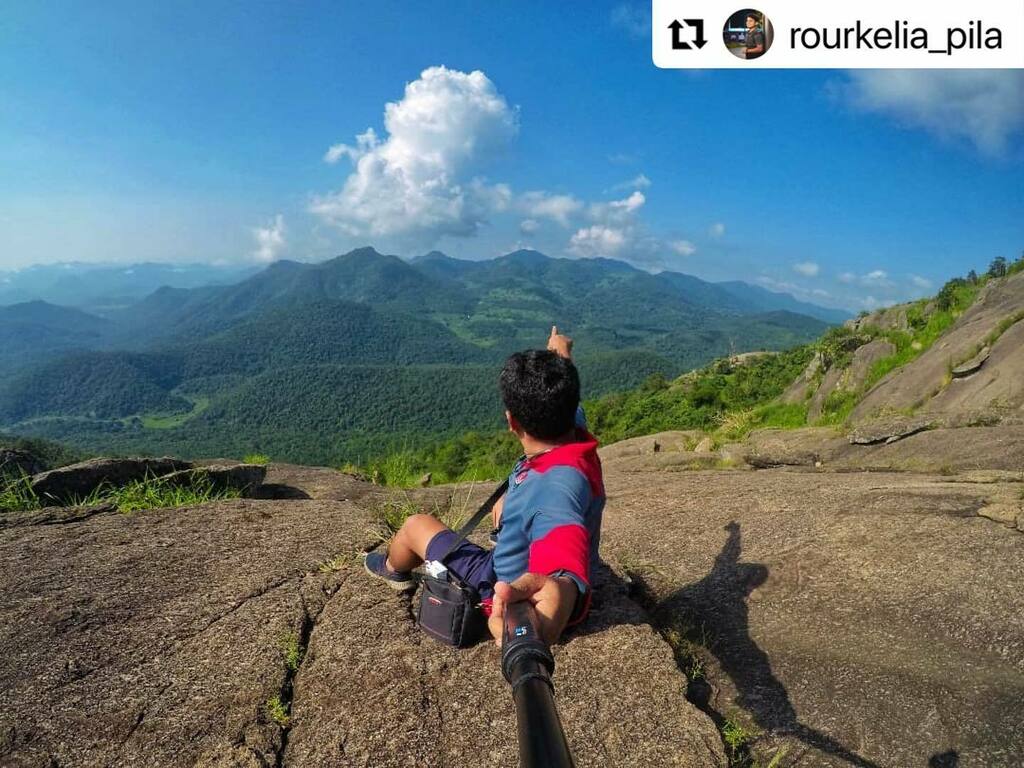 BBSRBuzz's tweet photo. #bhubaneswarbuzz #kandhamal pic by @rourkelia_pila
・・・
Wherever you go becomes a part of you somehow
.
#odisha #traveldiaries #kandhamal #hero5 #goproindia
#gopro
#beautifulodisha #bhubaneswarbuzz #indiandestination #odishatourism #odishadarshan #travelfreak #travellife #n… https://t.co/kUgaRKvmUt
