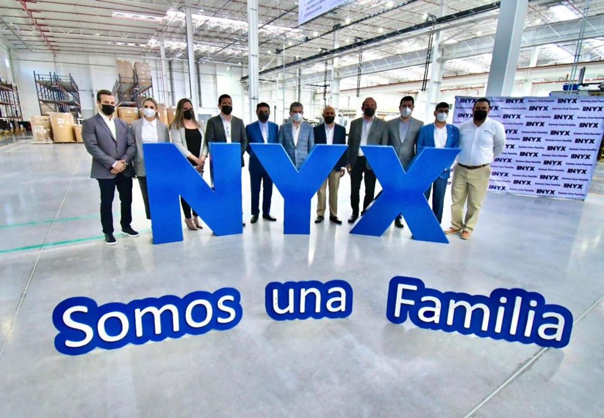 mrikelme's tweet photo. Muchas gracias a Jay Sandhu y directivos de NYX por confiar en #Coahuila. Les garantizo que aquí les va a ir muy bien. ¡El mejor de los éxitos! https://t.co/sgoNbf9dsv