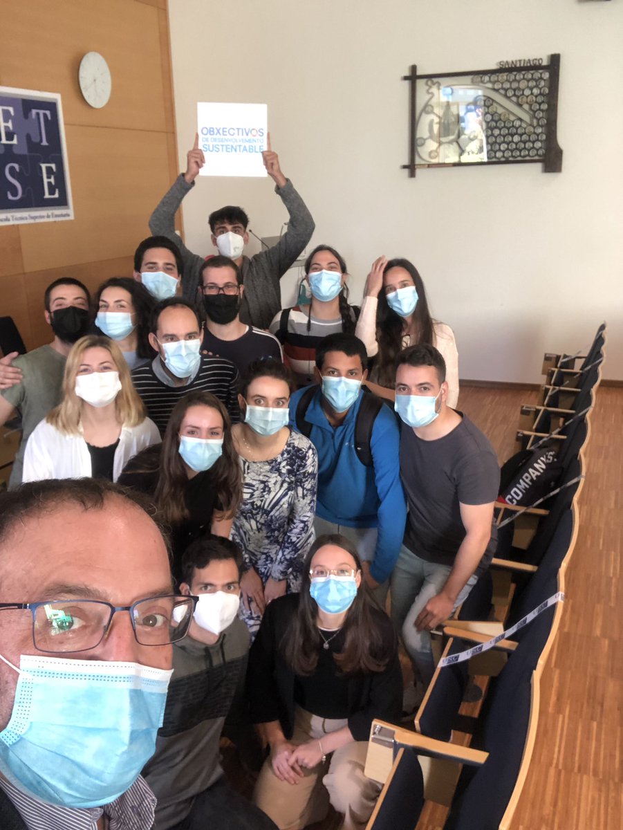 Gumersindo Feijoo Costa (@feijoo_costa) on Twitter photo Coincidiu na miña materia a derradeira clase da promoción 2021-22 do M. Enx. Ambiental. A capacidade de resiliencia a teñen ben superada nos dous anos. As empresas poden confiar nas súas capacidades, de feito varios xa comezaron a traballar <a href="/etse_usc/">ETSE USC</a> <a href="/EnxQuim_USC/">Enxeñaría Química</a> <a href="/eqomil/">Francisco Omil</a> 🍀 🍀 Coincidiu na miña materia a derradeira clase da promoción 2021-22 do M. Enx. Ambiental. A capacidade de resiliencia a teñen ben superada nos dous anos. As empresas poden confiar nas súas capacidades, de feito varios xa comezaron a traballar <a href="/etse_usc/">ETSE USC</a> <a href="/EnxQuim_USC/">Enxeñaría Química</a> <a href="/eqomil/">Francisco Omil</a> 🍀 🍀