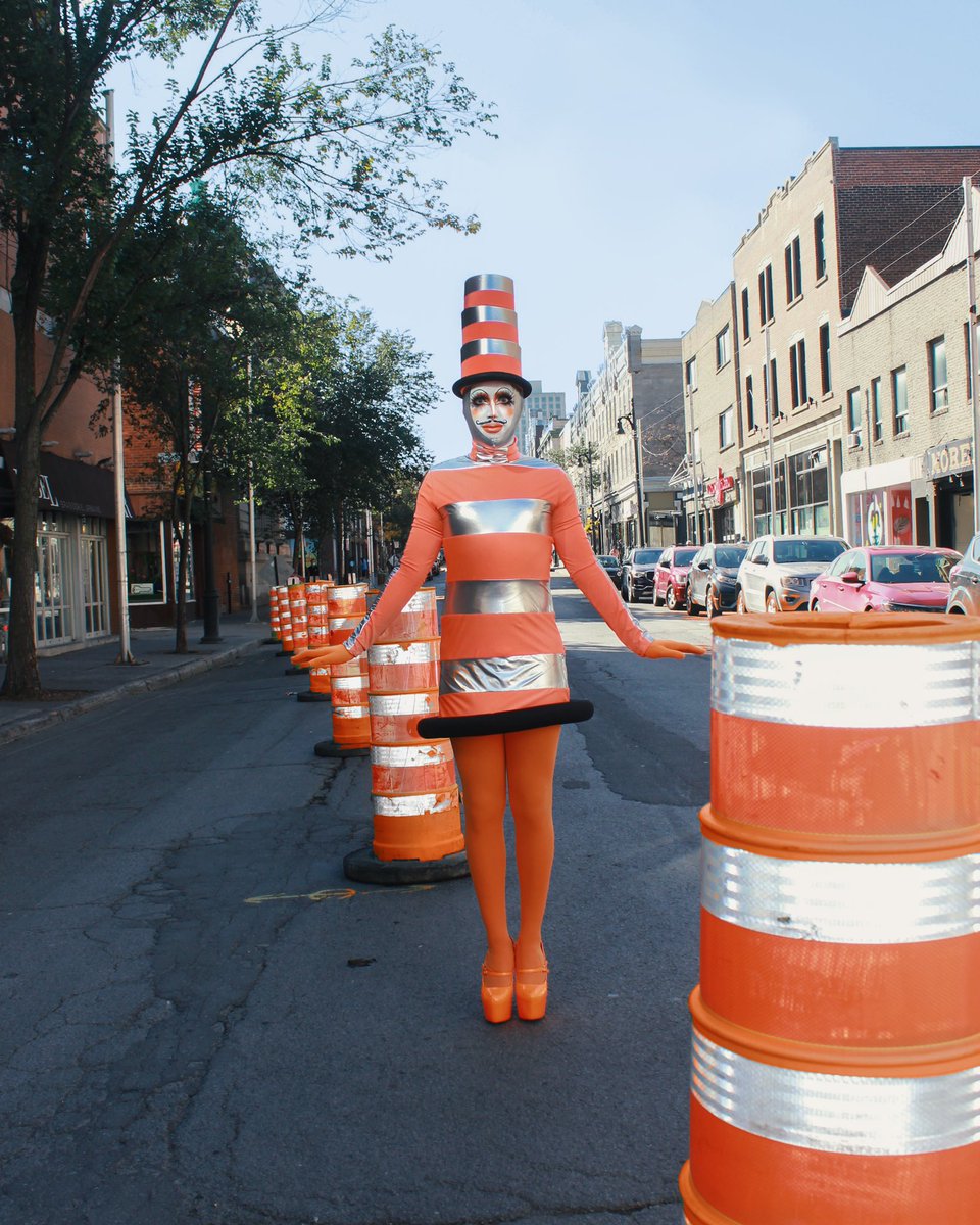 queenpythia's tweet photo. I-cone-ic behaviour… 🚧🦺 Yes, Montreal is full of construction and the constant song of power tools and the vibration of the earth beneath us accompanies us everywhere… 😂 

Pics by my baby @its_fromjeff 
Costume by me! 

#canadasdragrace @canadasdragrace #montreal https://t.co/RSuOv1IkVf