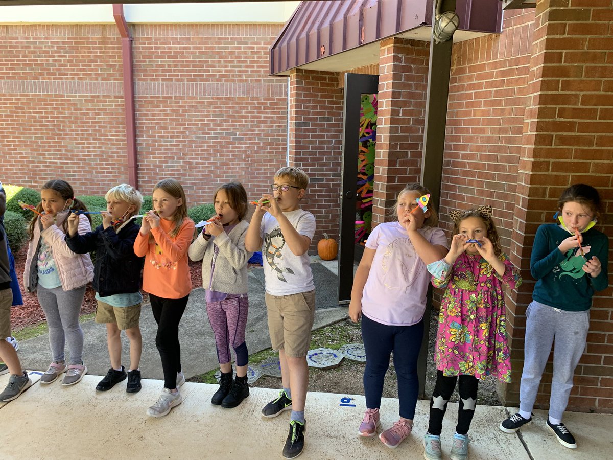 OCS CTAE (@ocs_ctae) on Twitter photo <a href="/ocpslittlechief/">Oconee Primary</a> 2nd graders worked with the OCHS Engineering students to build and practice launching rockets as part of their science unit on forces! <a href="/BradleySayers2/">Bradley Sayers</a> #CTAEDelivers <a href="/ocpslittlechief/">Oconee Primary</a> 2nd graders worked with the OCHS Engineering students to build and practice launching rockets as part of their science unit on forces! <a href="/BradleySayers2/">Bradley Sayers</a> #CTAEDelivers