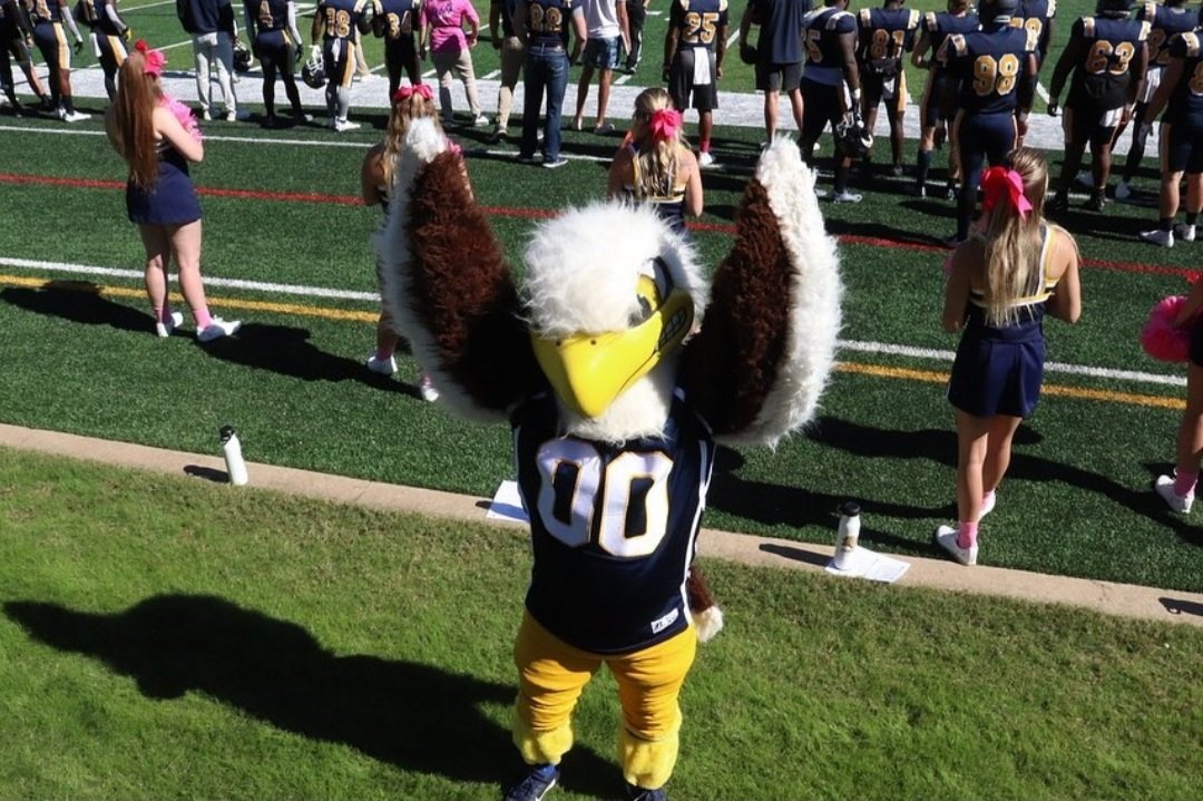 RUEagleEye's tweet photo. Eagle Eye Reporter Moxon Glosson gives readers the inside scoop on the game, interviewing Walter May and Coach Bill Popp.

Check out the story below.

https://t.co/bfRJ2NcnVi

#reinhardt #football #homecoming #eagles https://t.co/X8ymGR1czs