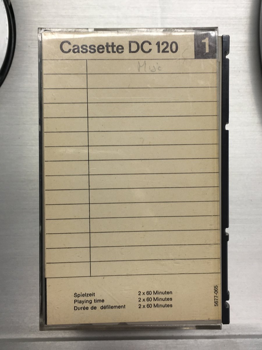 thegreatbear's tweet photo. We admit this is more about the tape than the box! The short-lived larger-than-compact cassette format from Grundig, the  DC International (1965-'67). Sweet "book-style" cases. #TapeBoxTuesday #cassettes
#audiotape #tapearchives https://t.co/Xu4S99lUtv