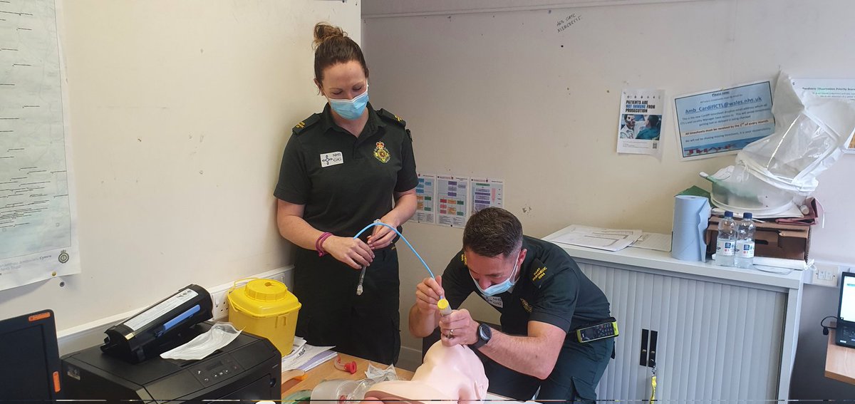 lisasully87's tweet photo. Successful drop in airway session ongoing in Blackweir today. Thank you for all the support so far from all those who have attended. We are here until 17:00pm come and practice.
#seniorparamedics  #airwaymanangement #cpd @WelshAmbulance https://t.co/5dZIoWr3HJ
