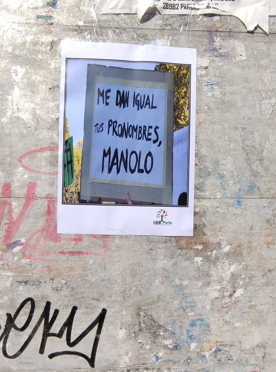 lgbasociacion's tweet photo. En apoyo a la compañera @Kodama13, hemos impreso carteles con la imagen de su pancarta y los hemos pegado por las calles de #Parla.

Si quieres sumarte y poner el cartel en tu barrio, descárgalo aquí:

https://t.co/c8FOh20uyv

Comparte y únete. 
¡Stop Manolo! #YoConKodama 
🏳️‍🌈💪🤝 https://t.co/topVa4khRo