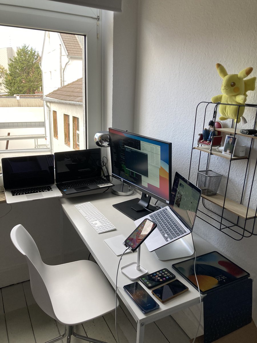 arutkayb's tweet photo. My temporary home office setup https://t.co/SB921K1IE9