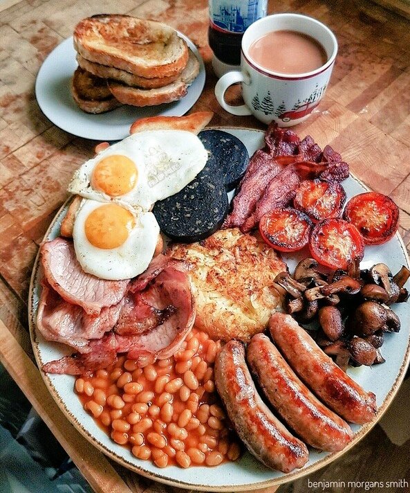 GingerFish19's tweet image. Definitely the full English breakfast! I've never understood the appeal of having pancakes for breakfast. Pancakes are nice as a dessert or even in German pancake soup which is delicious. Also, that's a terrible looking full English. Here is a better looking one.