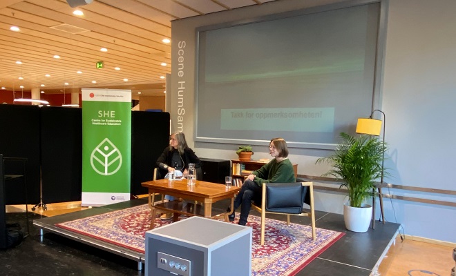 Takk til alle som kom på Bærekraft &amp; ernæring i dag! Her er tre råd til mer bærekraftig kost: #SpisOpp #Ikkespisformye #Spismergrøntogfruktogmindrekjøtt
<a href="/andersen_frost/">Lene Frost Andersen</a> @sirihund <a href="/runhilse/">Runhild Seim</a> @tweetingtony <a href="/UniOslo_MED/">UiO - Det medisinske fakultet</a> <a href="/NutritionUiO/">Ernæringsvitenskap ved Det medisinske fakultet,UiO</a> #bærekraft #ernæring